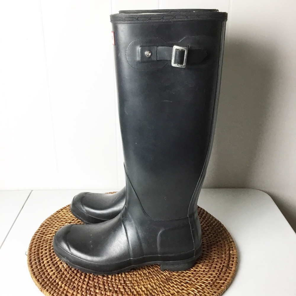 Hunter Black Women's Winter & Rain Boots - Picture 11 of 12